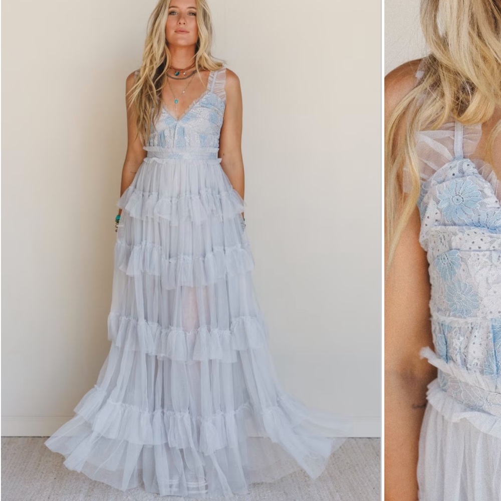 Isley Lace Tiered Maxi Dress